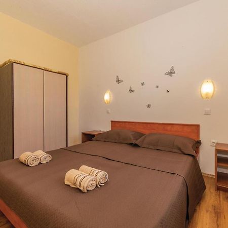 Pet Friendly Apartment In Biograd With Kitchen Biograd Na Moru Buitenkant foto